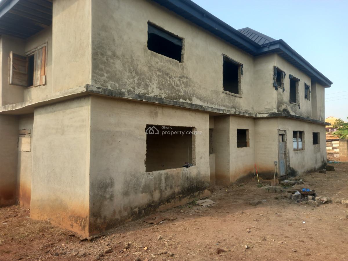 12 Bedrooms, Near Afari Military Hospital, Abuakwa Road., Kumasi Metropolitan, Ashanti, House for Sale