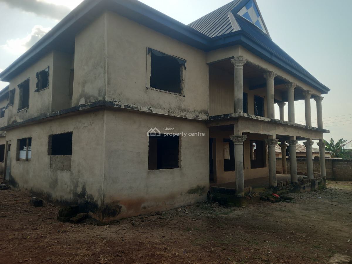 12 Bedrooms, Near Afari Military Hospital, Abuakwa Road., Kumasi Metropolitan, Ashanti, House for Sale