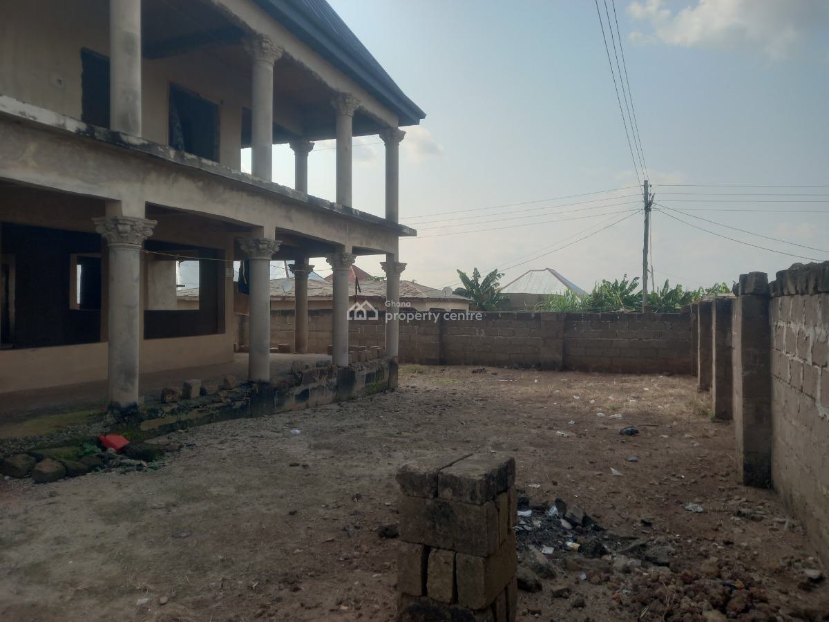 12 Bedrooms, Near Afari Military Hospital, Abuakwa Road., Kumasi Metropolitan, Ashanti, House for Sale