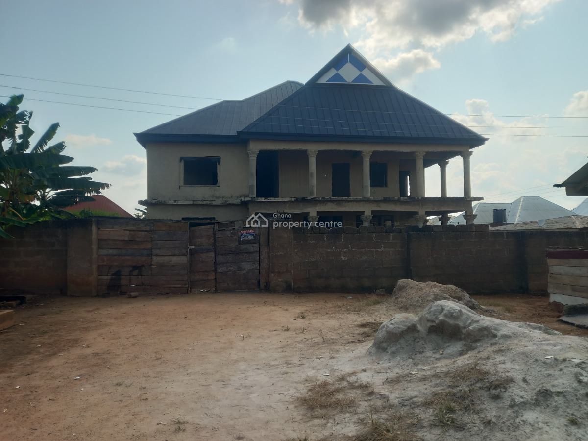 12 Bedrooms, Near Afari Military Hospital, Abuakwa Road., Kumasi Metropolitan, Ashanti, House for Sale