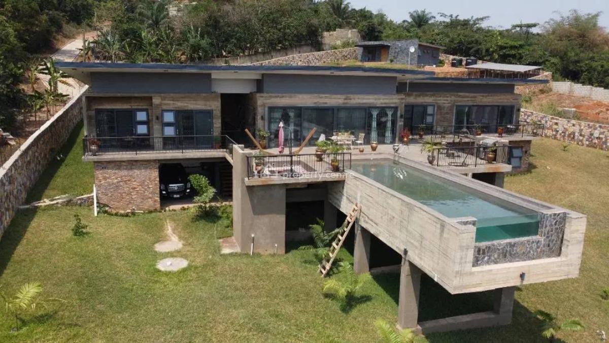 Massive 5 Bedrooms Villa at Aburi Mountains, Aburi Mountains, Aburi, Akuapim South Municipal, Eastern Region, Detached Duplex for Sale