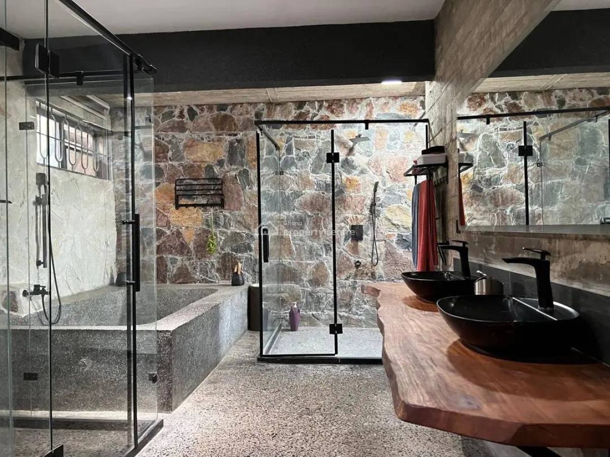 Massive 5 Bedrooms Villa at Aburi Mountains, Aburi Mountains, Aburi, Akuapim South Municipal, Eastern Region, Detached Duplex for Sale