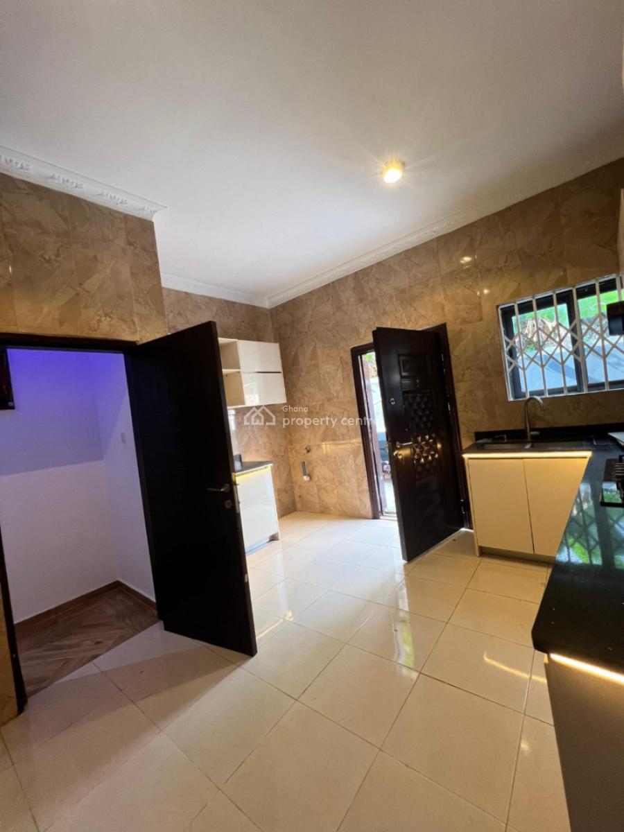 Executive Newly Built 4- Bedroom House@ Oyarifa, Oyarifa, La Nkwantanang Madina Municipal, Accra, House for Sale