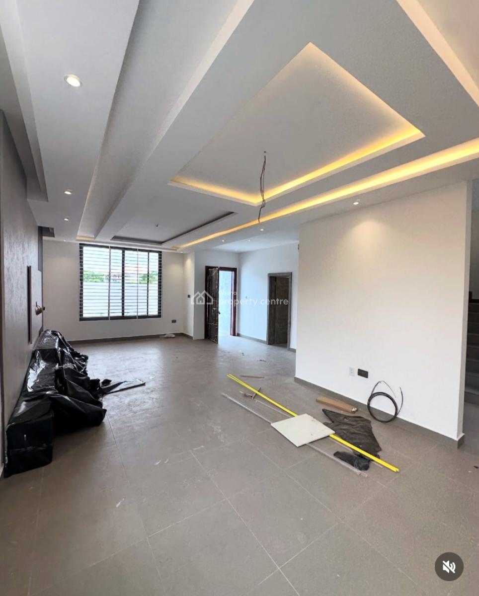 Executive 4-bedroom Townhouse@ Botwe School Junction, School Junction, Ashaley Botwe, Adenta Municipal, Accra, Townhouse for Sale