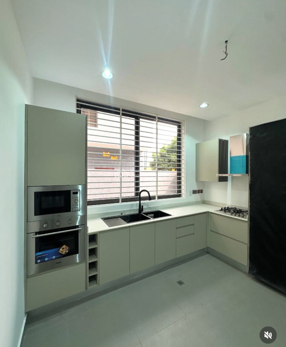 Executive 4-bedroom Townhouse@ Botwe School Junction, School Junction, Ashaley Botwe, Adenta Municipal, Accra, Townhouse for Sale