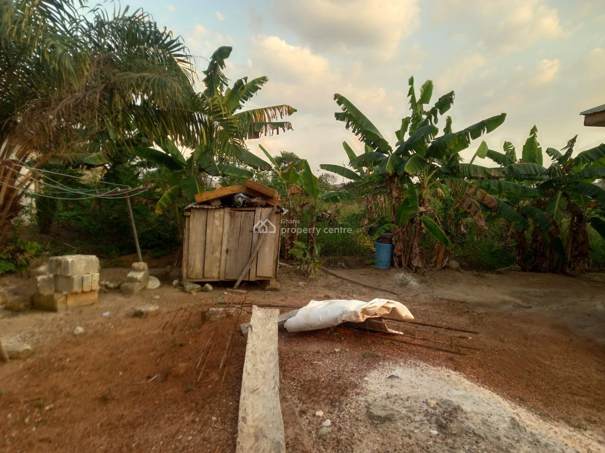 3 Bedrooms, Ejisu Asotwe, on Ejisu Juaben Road., Ejisu-juaben Municipal, Ashanti, House for Sale