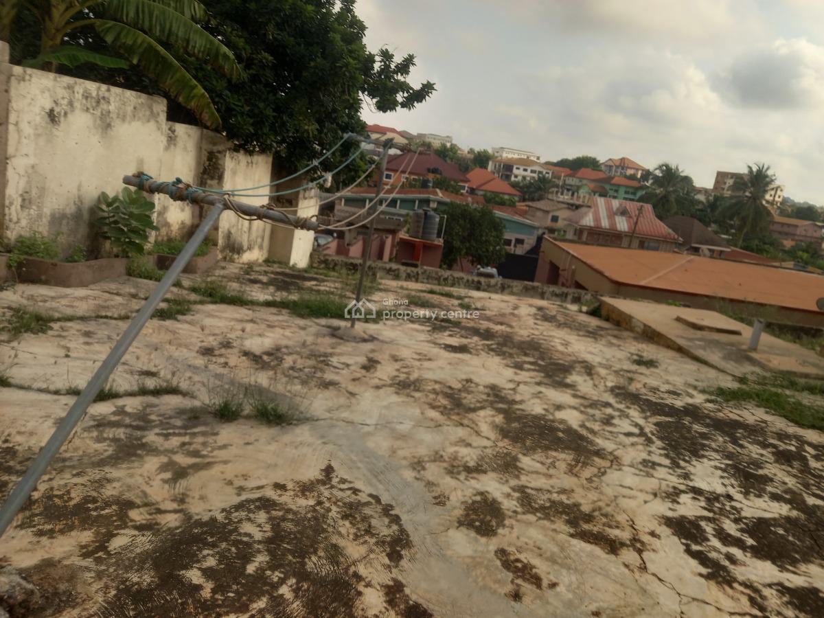 7 Bedrooms, Santasi,  Near Oteng Nkwanta., Kumasi Metropolitan, Ashanti, House for Sale