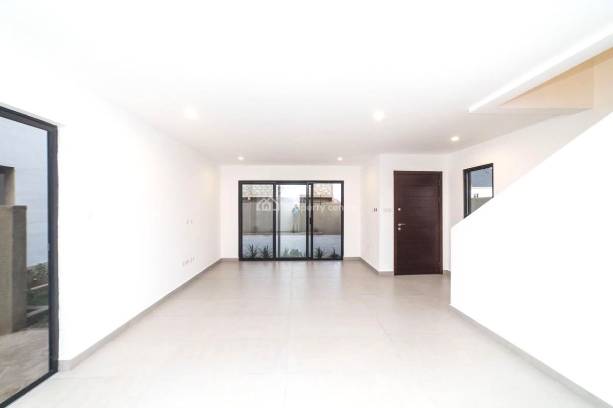 3 Bedroom House, Community 25, Tema, Accra, Detached Duplex for Sale