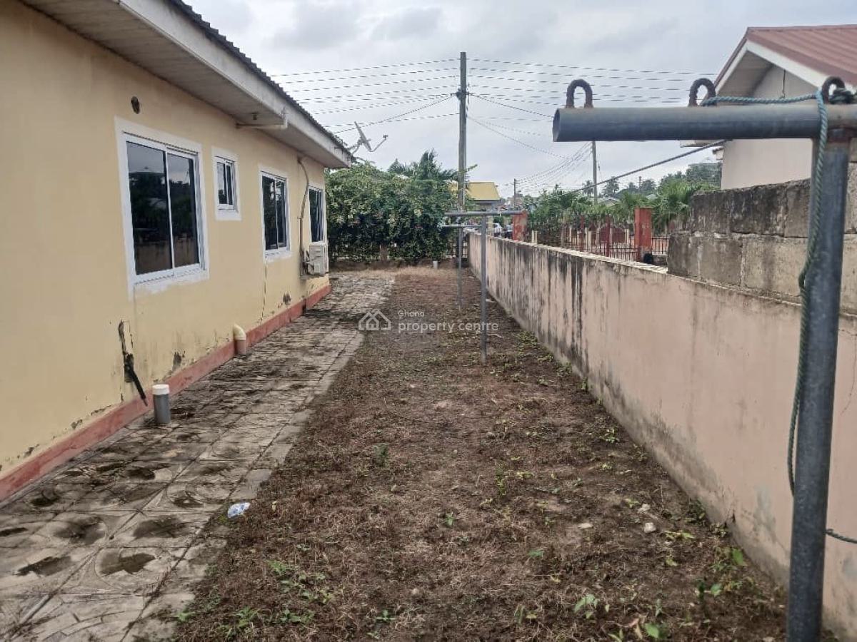 3 Bedrooms at Kuntunse Satellite, Kuntunse Satellite, Amasaman, Ga West Municipal, Accra, Detached Bungalow for Sale