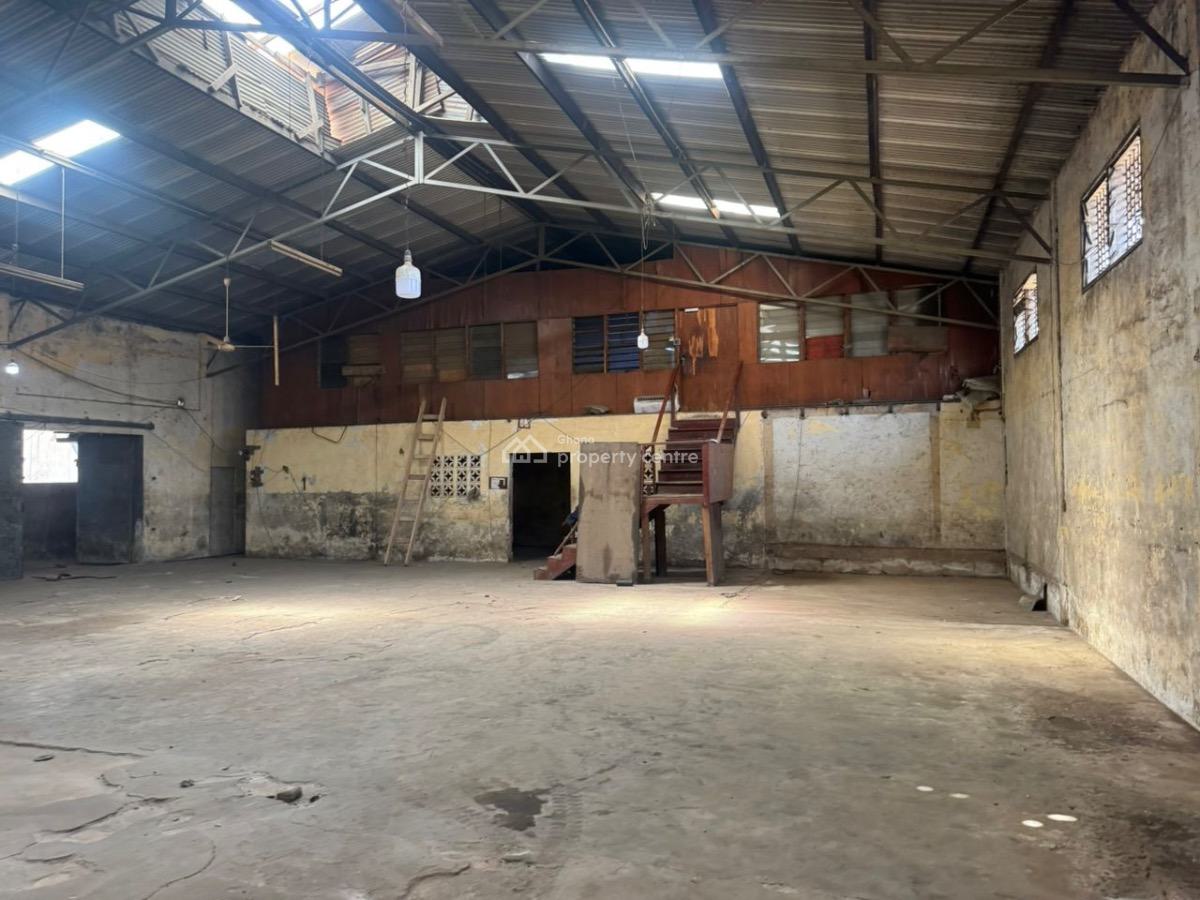 800 Sqm Warehouse at Circle Vip Station, Circle Vip Station, Adabraka, Accra, Warehouse for Rent