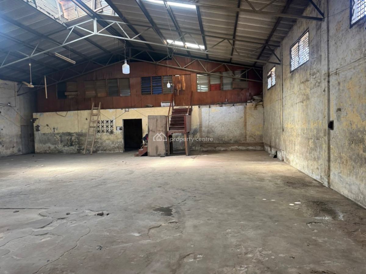 800 Sqm Warehouse at Circle Vip Station, Circle Vip Station, Adabraka, Accra, Warehouse for Rent