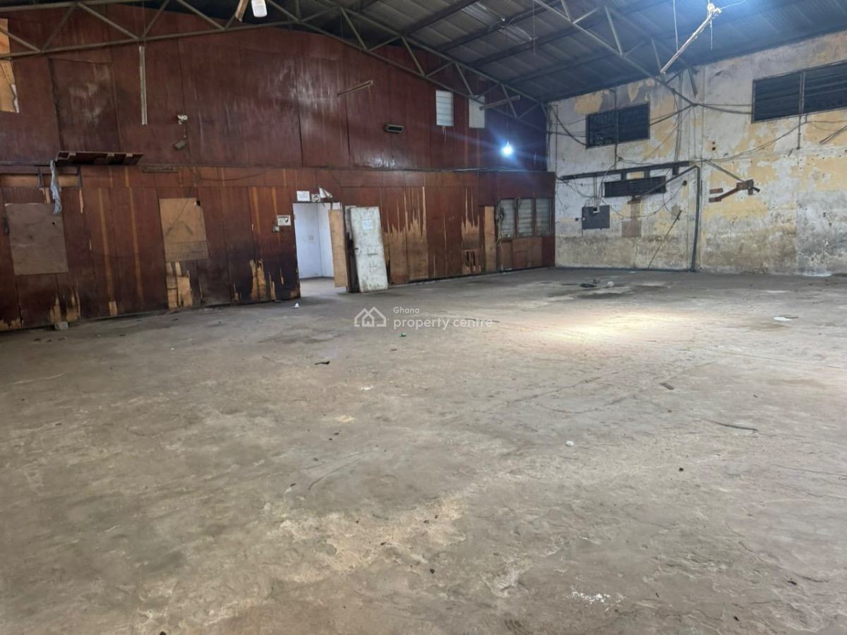 800 Sqm Warehouse at Circle Vip Station, Circle Vip Station, Adabraka, Accra, Warehouse for Rent
