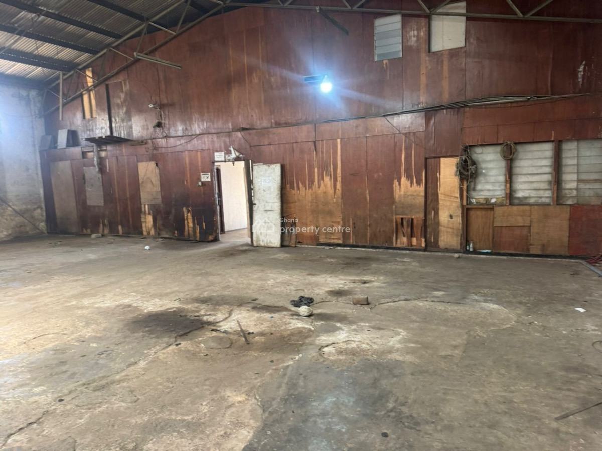 800 Sqm Warehouse at Circle Vip Station, Circle Vip Station, Adabraka, Accra, Warehouse for Rent