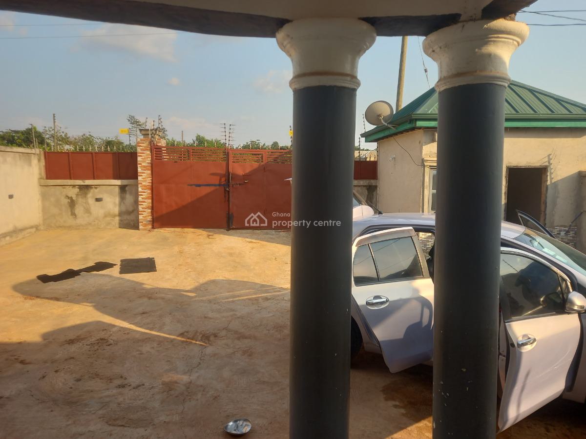 3 Bedrooms, Ejisu Besease, Kumasi Metropolitan, Ashanti, House for Sale