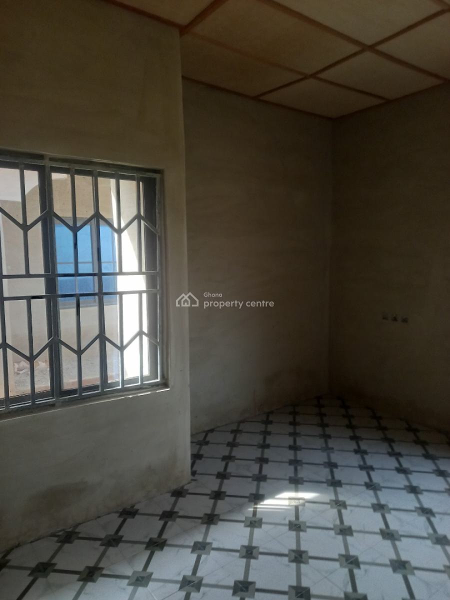 4 Bedrooms, Ofuase Kokoben, on Santasi Anwiankwanta Road., Kumasi Metropolitan, Ashanti, House for Sale