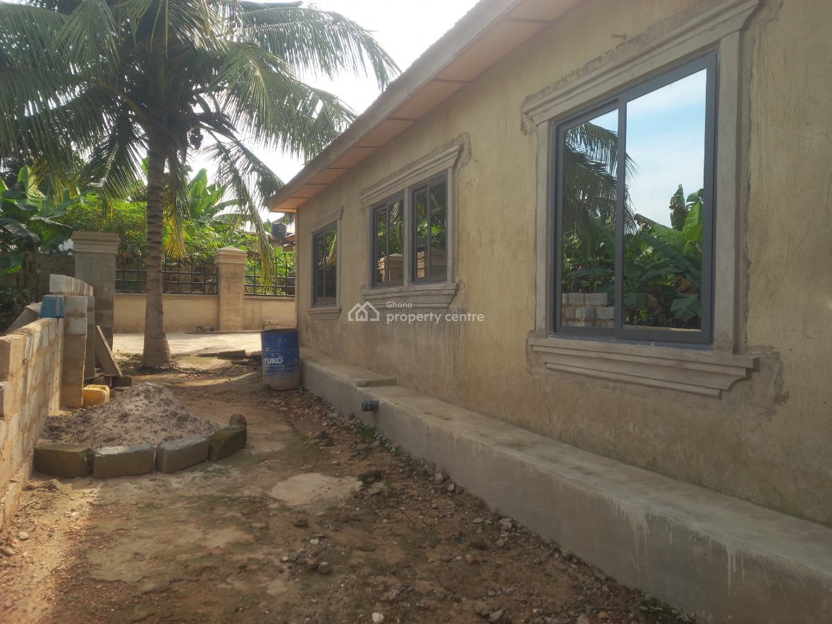 4 Bedrooms, Ofuase Kokoben, on Santasi Anwiankwanta Road., Kumasi Metropolitan, Ashanti, House for Sale