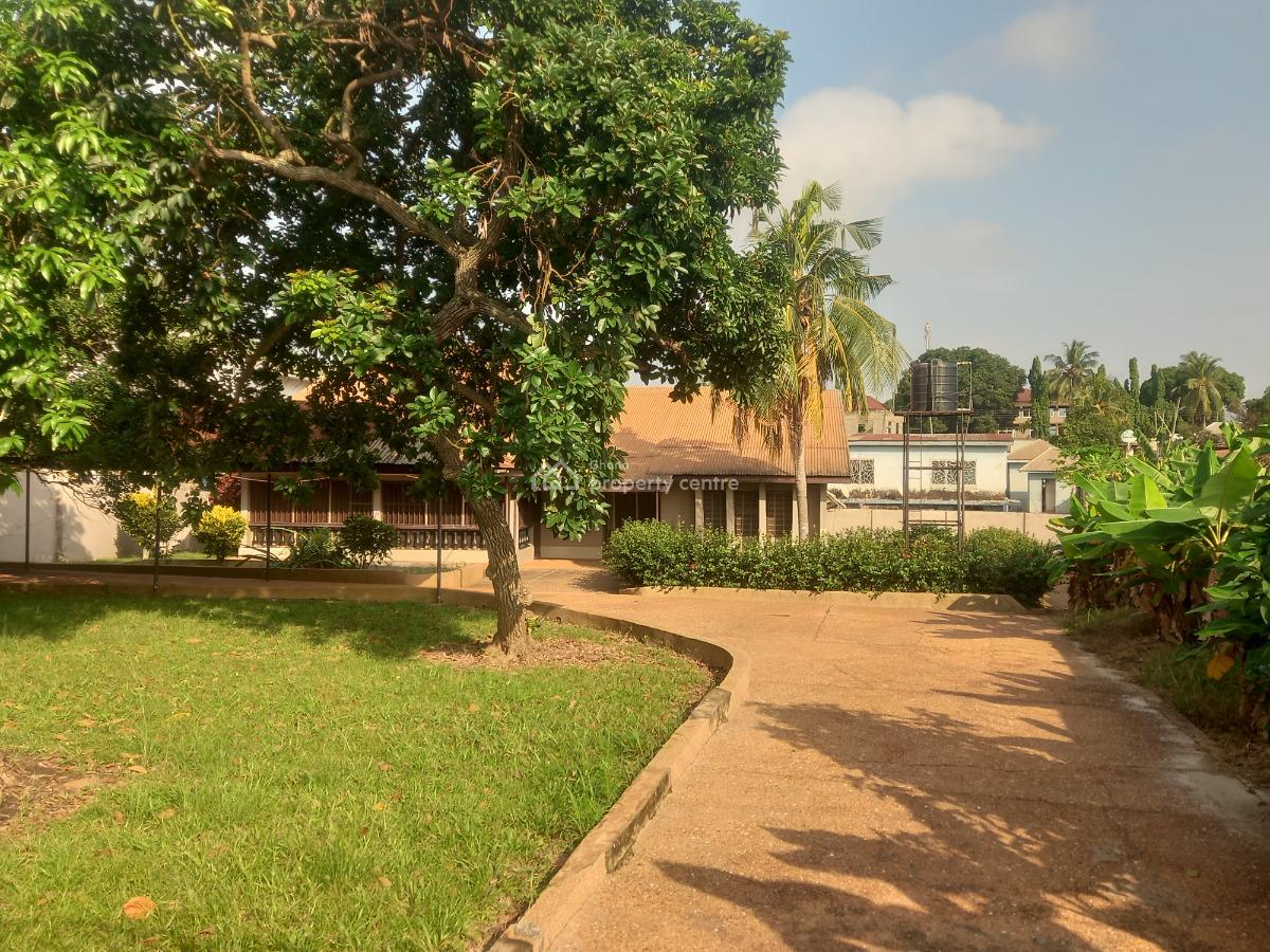 4 Bedrooms, Kwadaso Odineho, Near Pataase,  Santasi., Kumasi Metropolitan, Ashanti, House for Sale