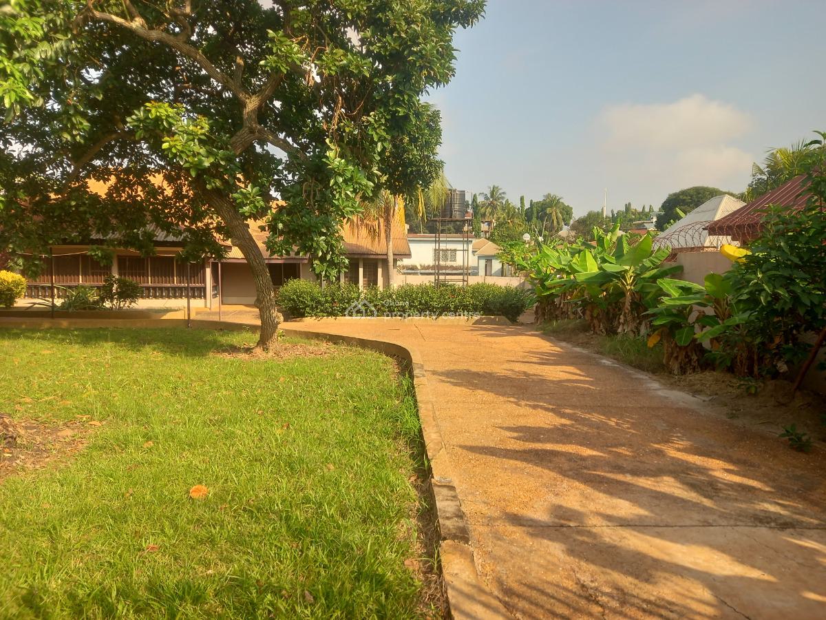 4 Bedrooms, Kwadaso Odineho, Near Pataase,  Santasi., Kumasi Metropolitan, Ashanti, House for Sale