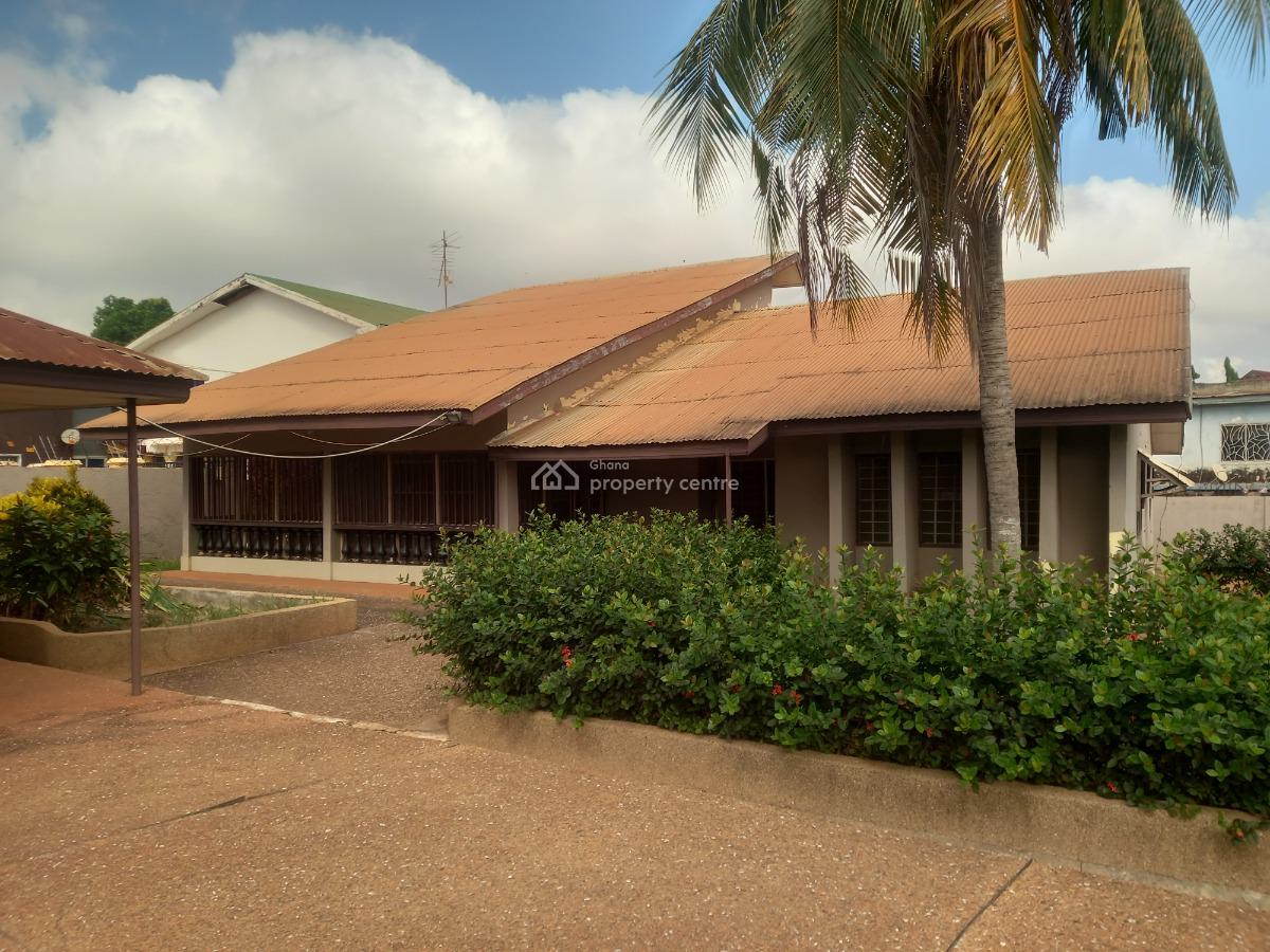 4 Bedrooms, Kwadaso Odineho, Near Pataase,  Santasi., Kumasi Metropolitan, Ashanti, House for Sale