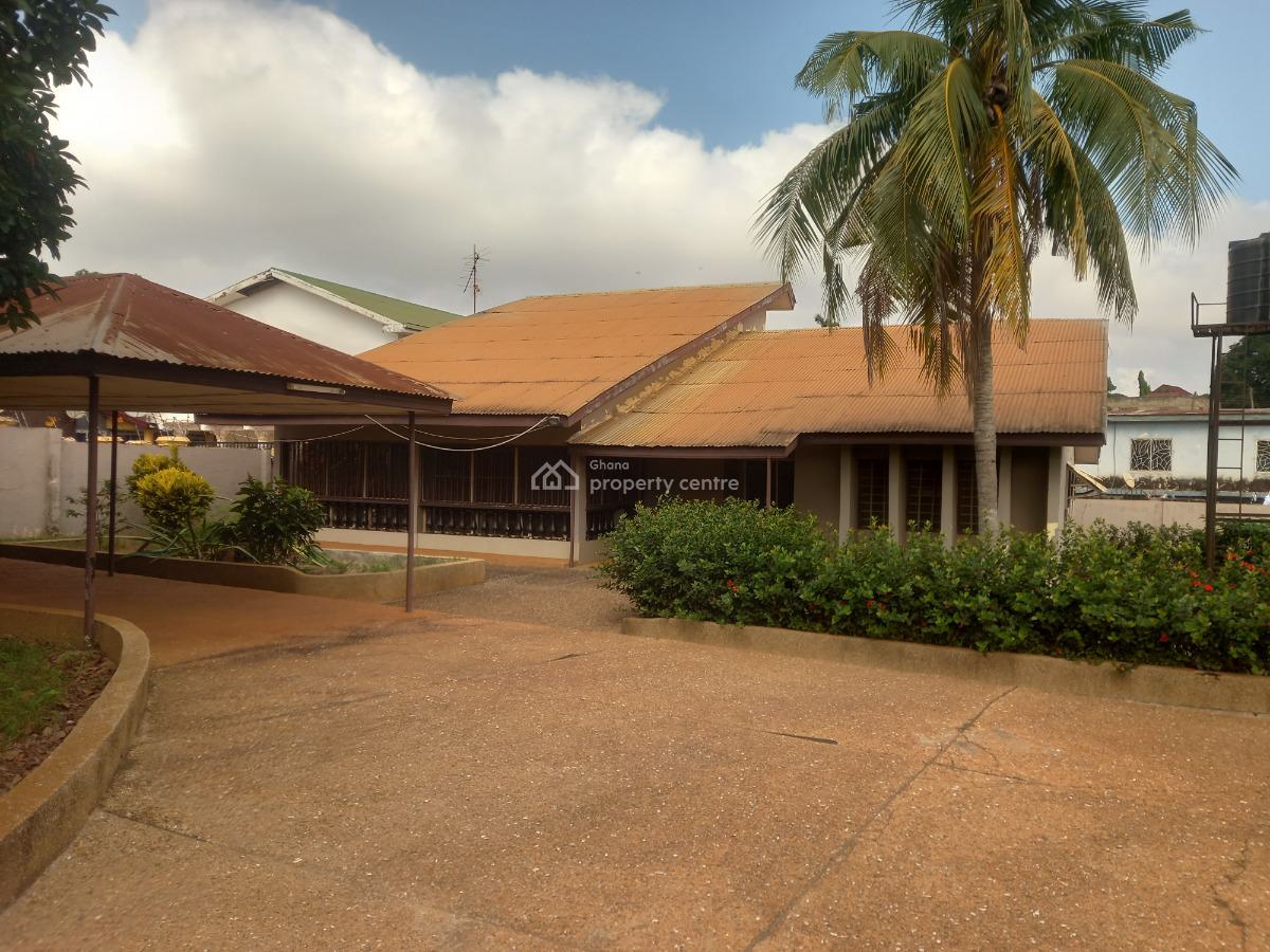 4 Bedrooms, Kwadaso Odineho, Near Pataase,  Santasi., Kumasi Metropolitan, Ashanti, House for Sale