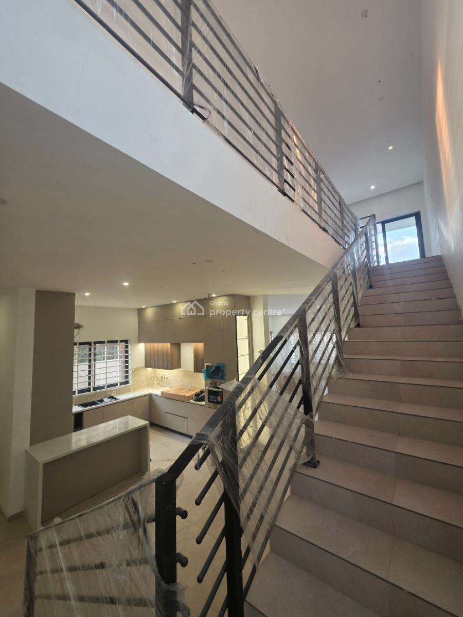 4 Bedroom House with a Boys Quarters at Spintex, Spintex Comm 18, Accra Metropolitan, Accra, House for Sale