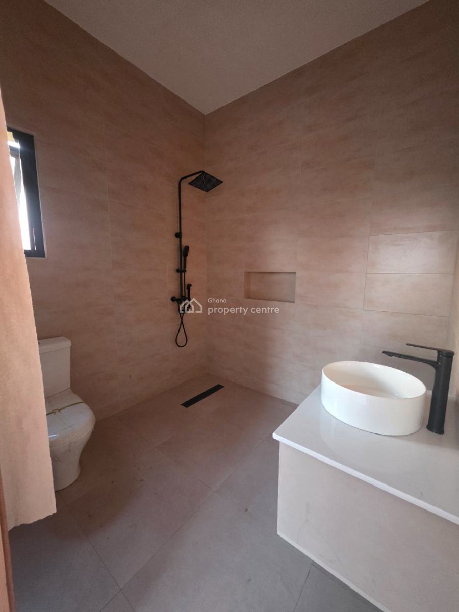 4 Bedroom House with a Boys Quarters at Spintex, Spintex Comm 18, Accra Metropolitan, Accra, House for Sale