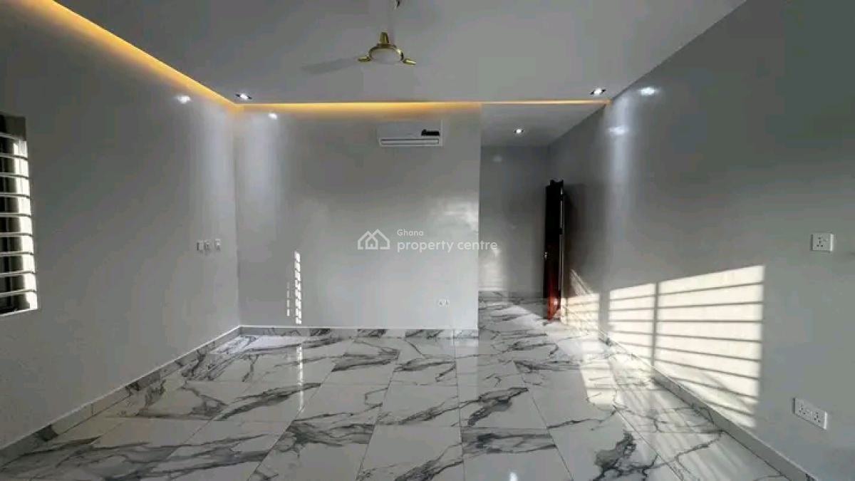Luxurious 4-bedroom Smart Home @ Achimota, Achimota, Accra, Townhouse for Rent