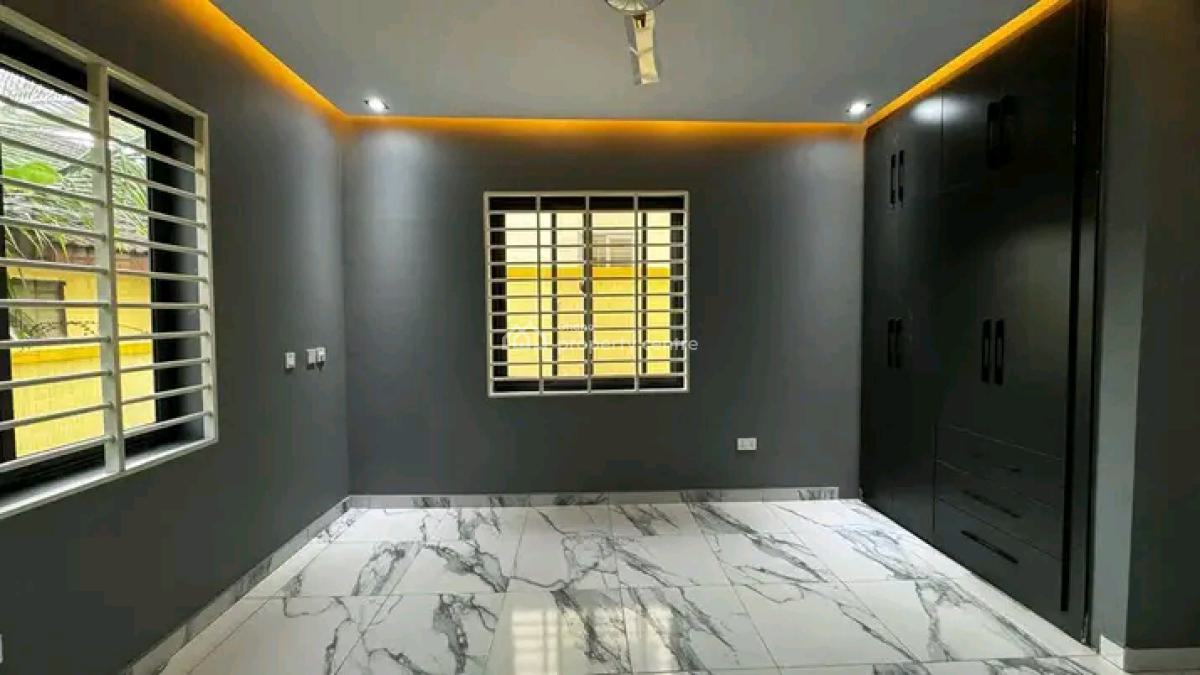 Luxurious 4-bedroom Smart Home @ Achimota, Achimota, Accra, Townhouse for Rent