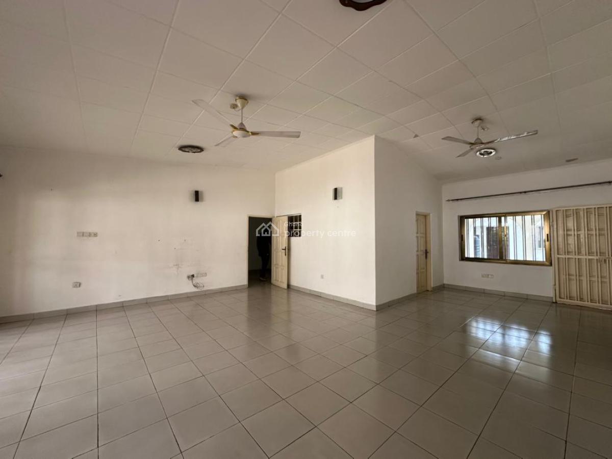 Executive All Rooms En-suite 6 Bedroom, Dzorwulu, Accra, House for Rent