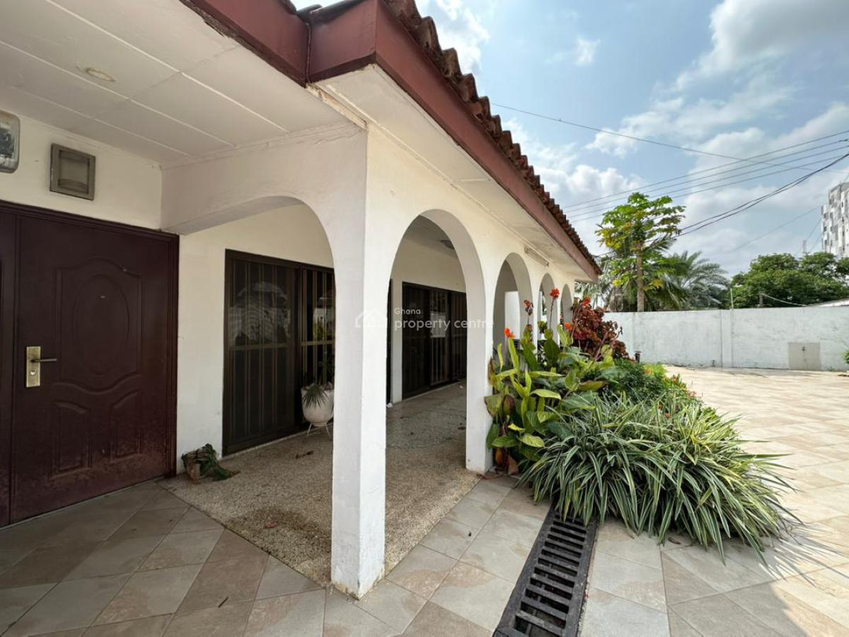 Executive All Rooms En-suite 6 Bedroom, Dzorwulu, Accra, House for Rent