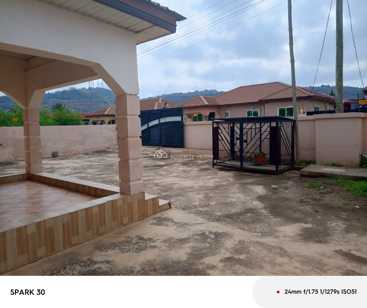 Semi Furnished 2 Master Bedroom House, Tuba Beach Drive Estate, Ga South Municipal, Accra, Detached Bungalow for Sale