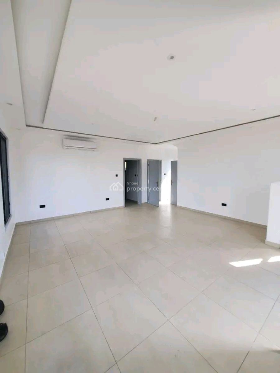 Executive 3-bedroom House @ East Airport, East Airport, Airport Residential Area, Accra, Townhouse for Rent