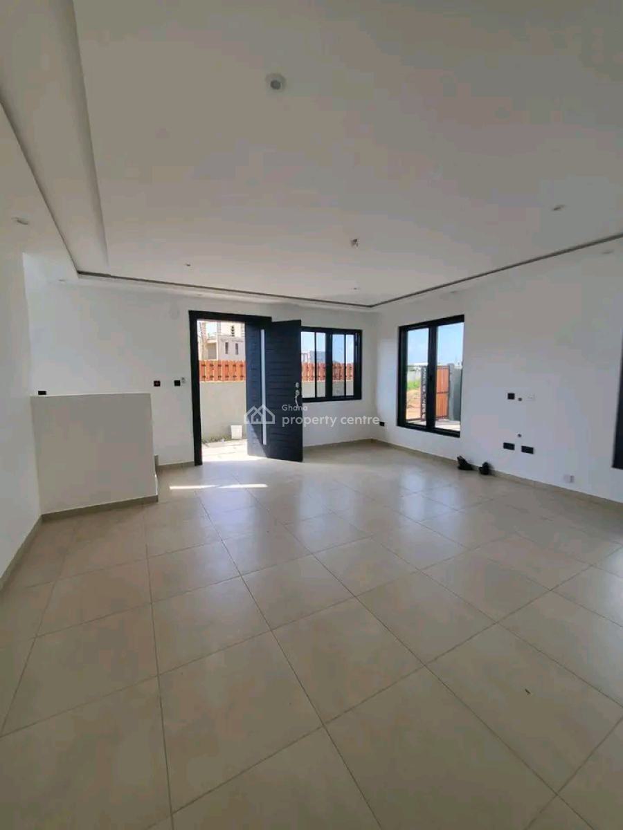 Executive 3-bedroom House @ East Airport, East Airport, Airport Residential Area, Accra, Townhouse for Rent