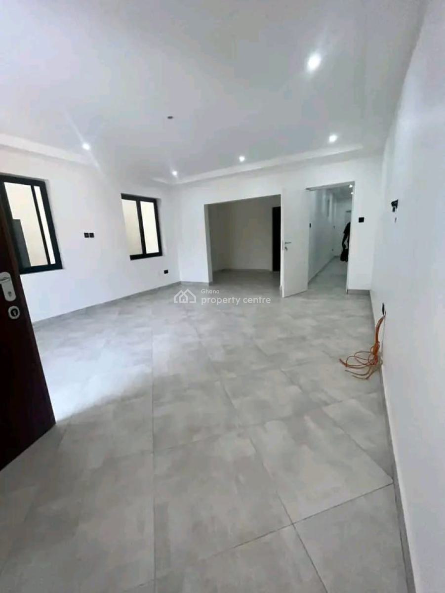 Executive 4-bedroom Townhouse, East Legon, Accra, Townhouse for Sale