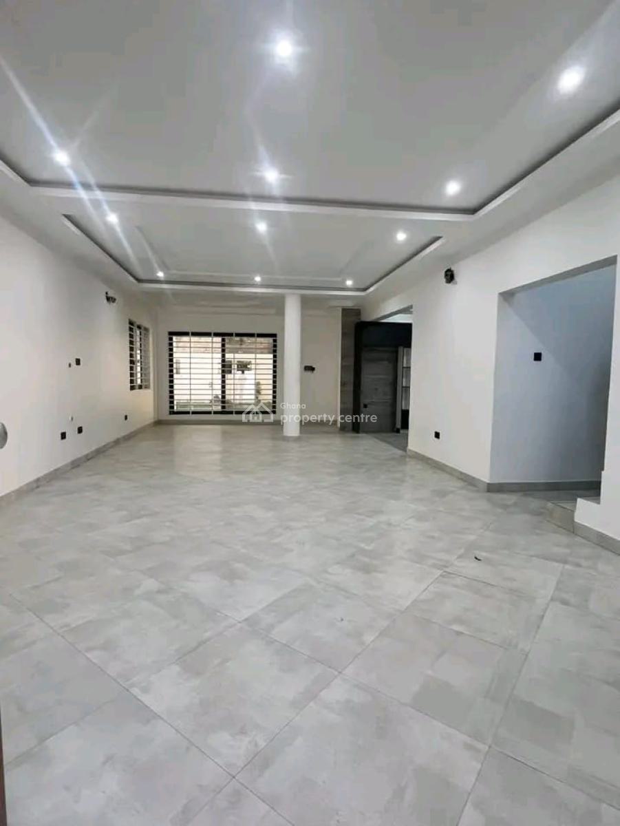 Executive 4-bedroom Townhouse, East Legon, Accra, Townhouse for Sale