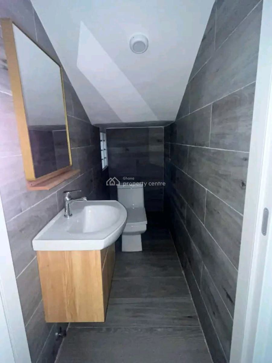 Executive 4-bedroom Townhouse, East Legon, Accra, Townhouse for Sale