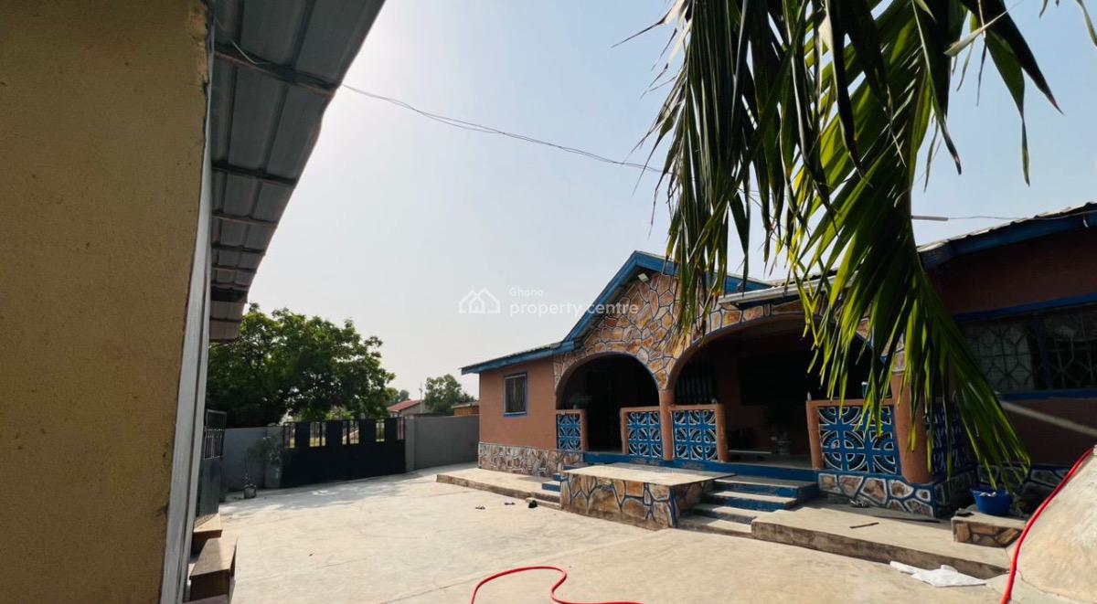 School with a 5 Bedroom House, Happy Home, Dodowa, Shai Osudoku, Accra, School for Sale