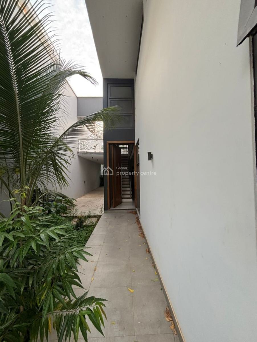 Executive 4-bedroom, East Airport, Airport Residential Area, Accra, House for Sale