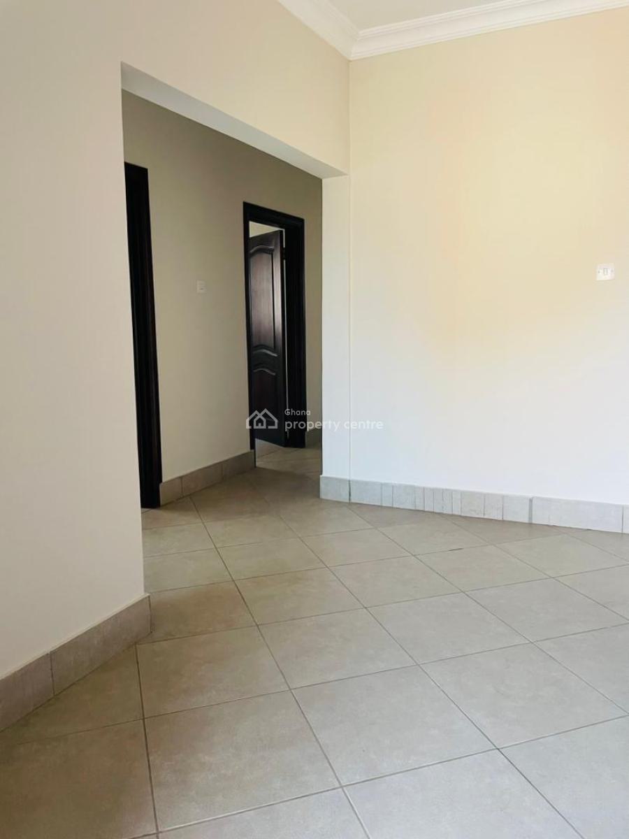 Luxury 6 Bedrooms, Lakeside Estate, Adenta Municipal, Accra, House for Sale