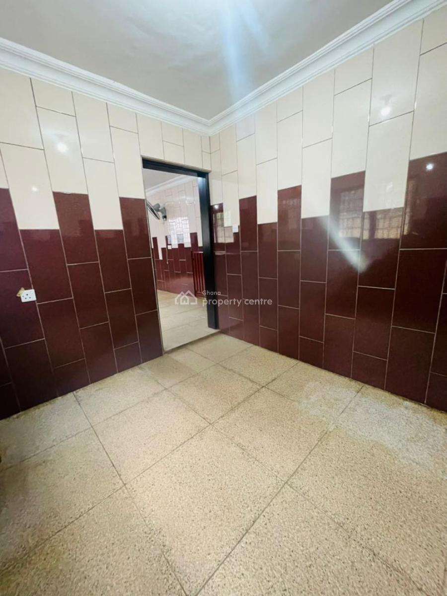 Luxury 6 Bedrooms, Lakeside Estate, Adenta Municipal, Accra, House for Sale