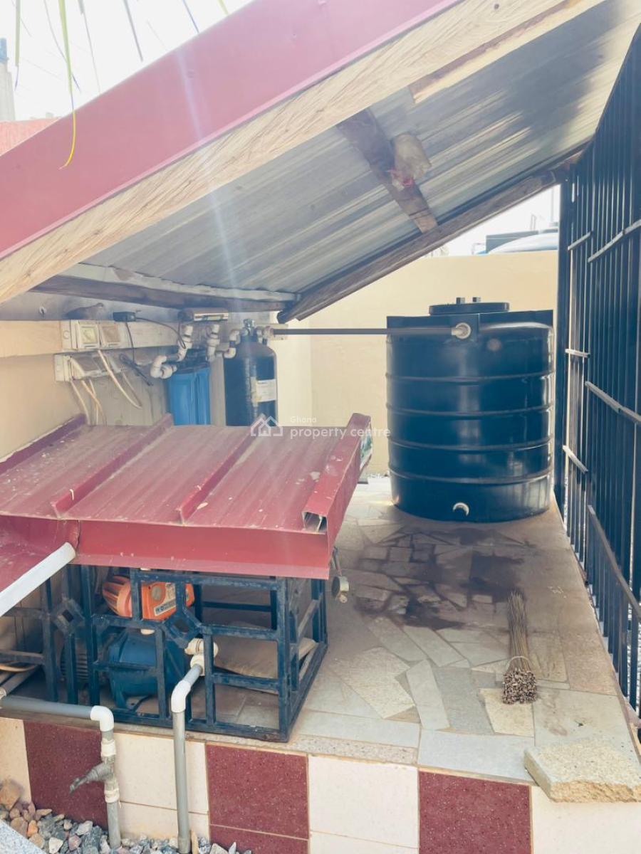 Luxury 6 Bedrooms, Lakeside Estate, Adenta Municipal, Accra, House for Sale