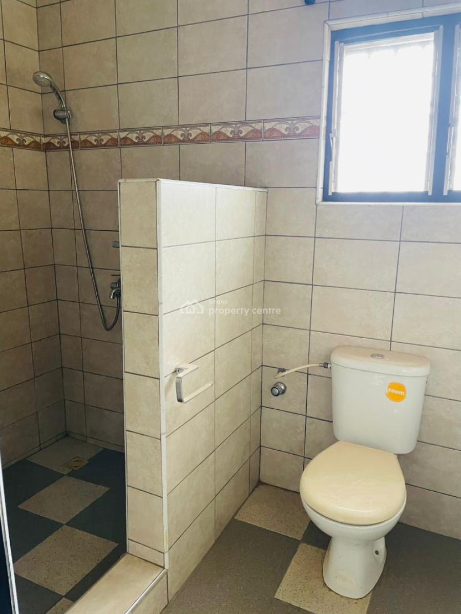 Luxury 6 Bedrooms, Lakeside Estate, Adenta Municipal, Accra, House for Sale