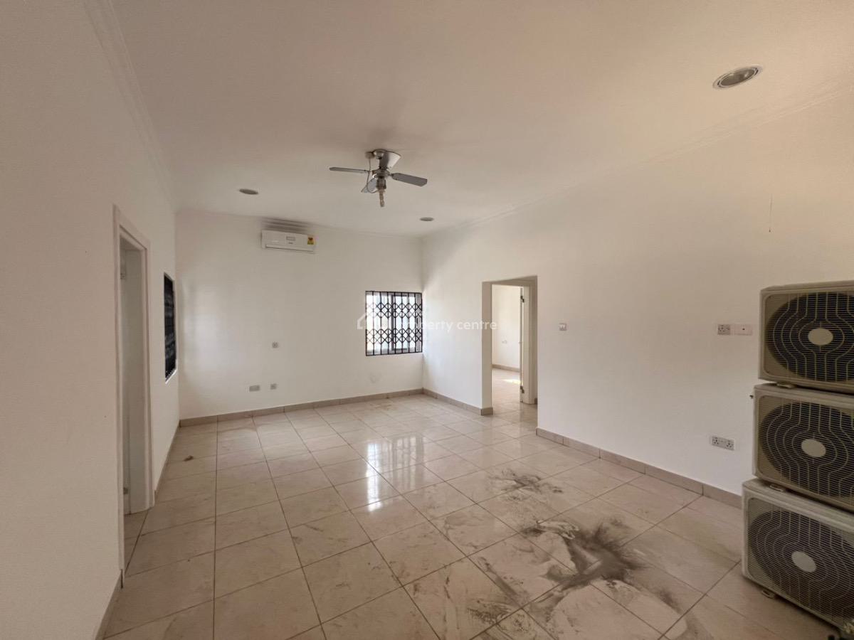 2 Bedrooms House, Oyarifa, La Nkwantanang Madina Municipal, Accra, Detached Bungalow for Rent