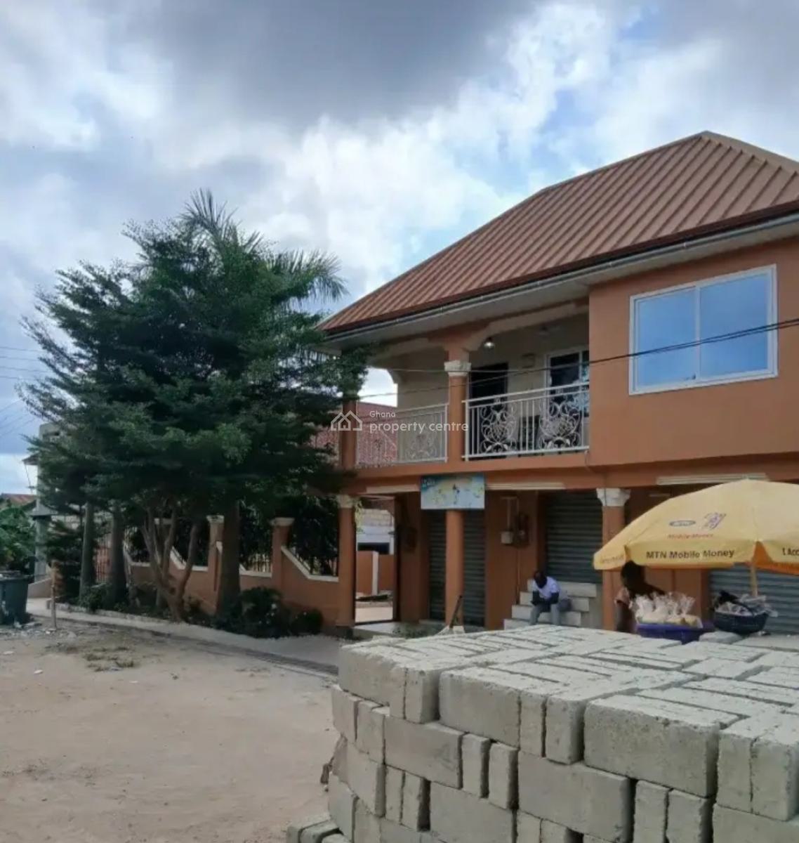 12 Bedrooms, Feyiase, Wisconson University. Atonsu Aputuogya Road., Kumasi Metropolitan, Ashanti, House for Sale