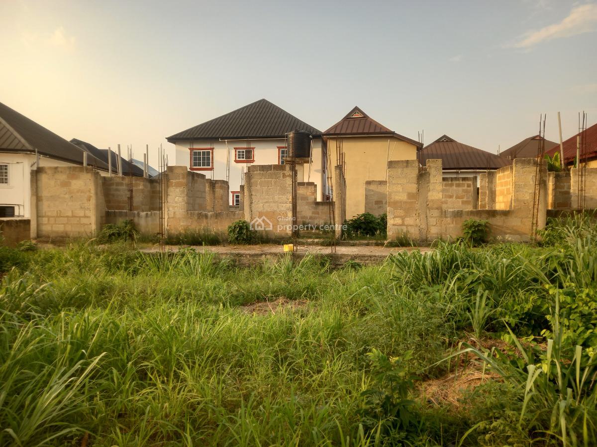 8 Bedrooms ( Apartment/ Flat House), Kenyasi Truba, Near Buokrom Estate., Kumasi Metropolitan, Ashanti, House for Sale