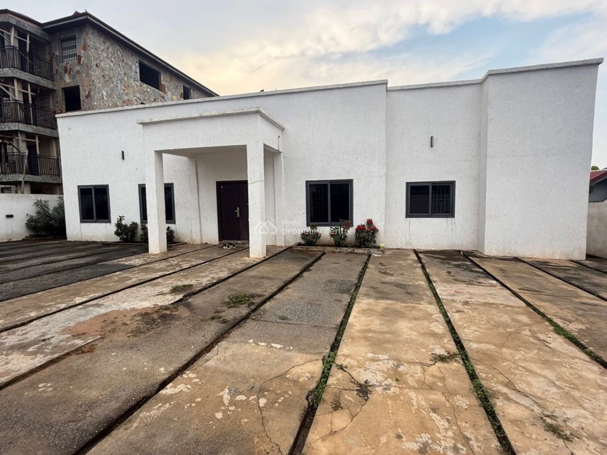 3 Bedrooms Detached Bungalow, Ghana Flag, Oyarifa, La Nkwantanang Madina Municipal, Accra, Detached Bungalow for Sale