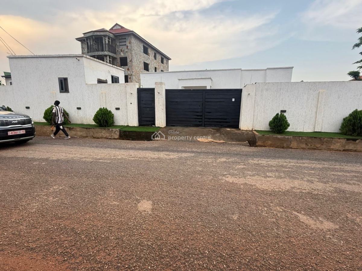 3 Bedrooms Detached Bungalow, Ghana Flag, Oyarifa, La Nkwantanang Madina Municipal, Accra, Detached Bungalow for Sale