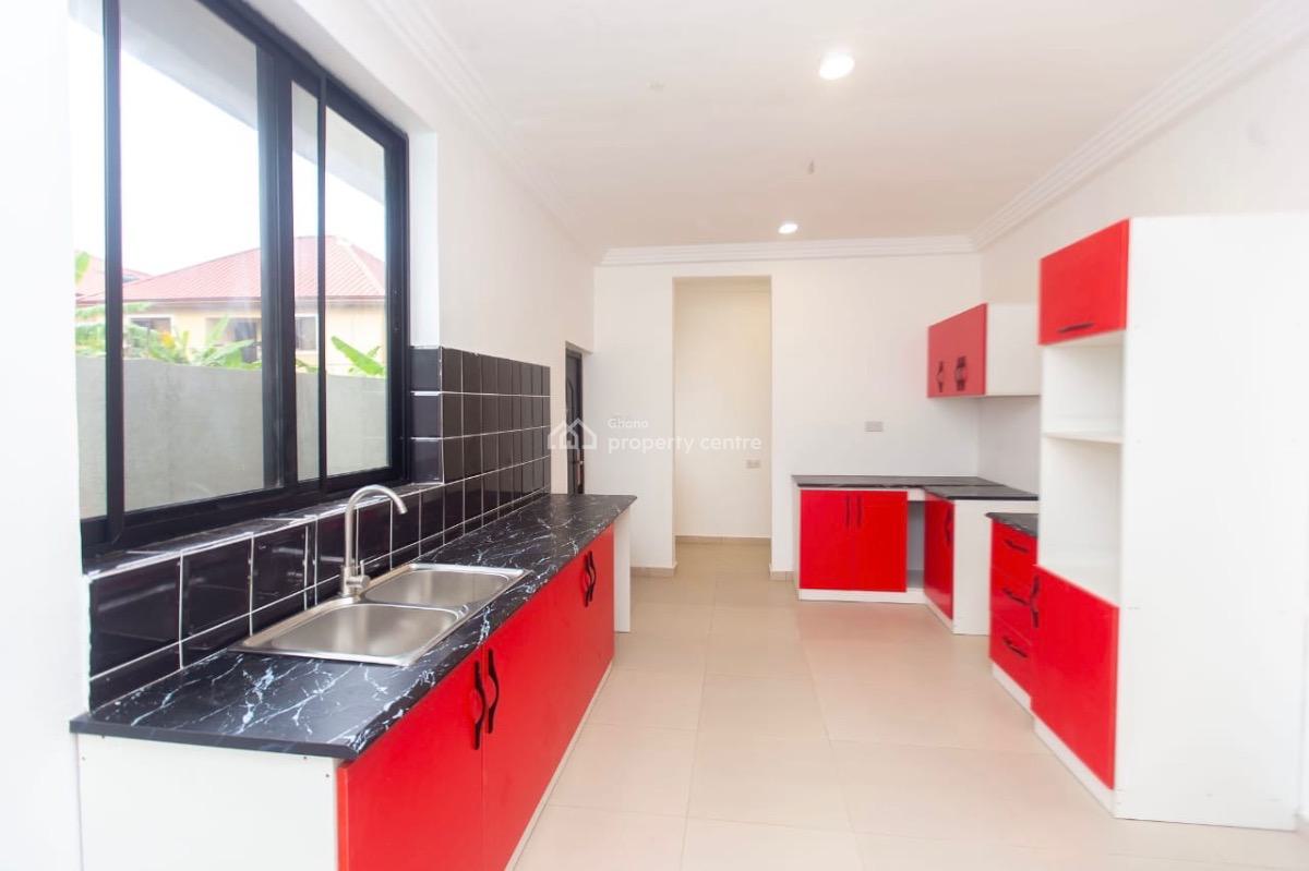 3 Bedrooms Detached Duplex, Oyarifa, La Nkwantanang Madina Municipal, Accra, Detached Duplex for Sale