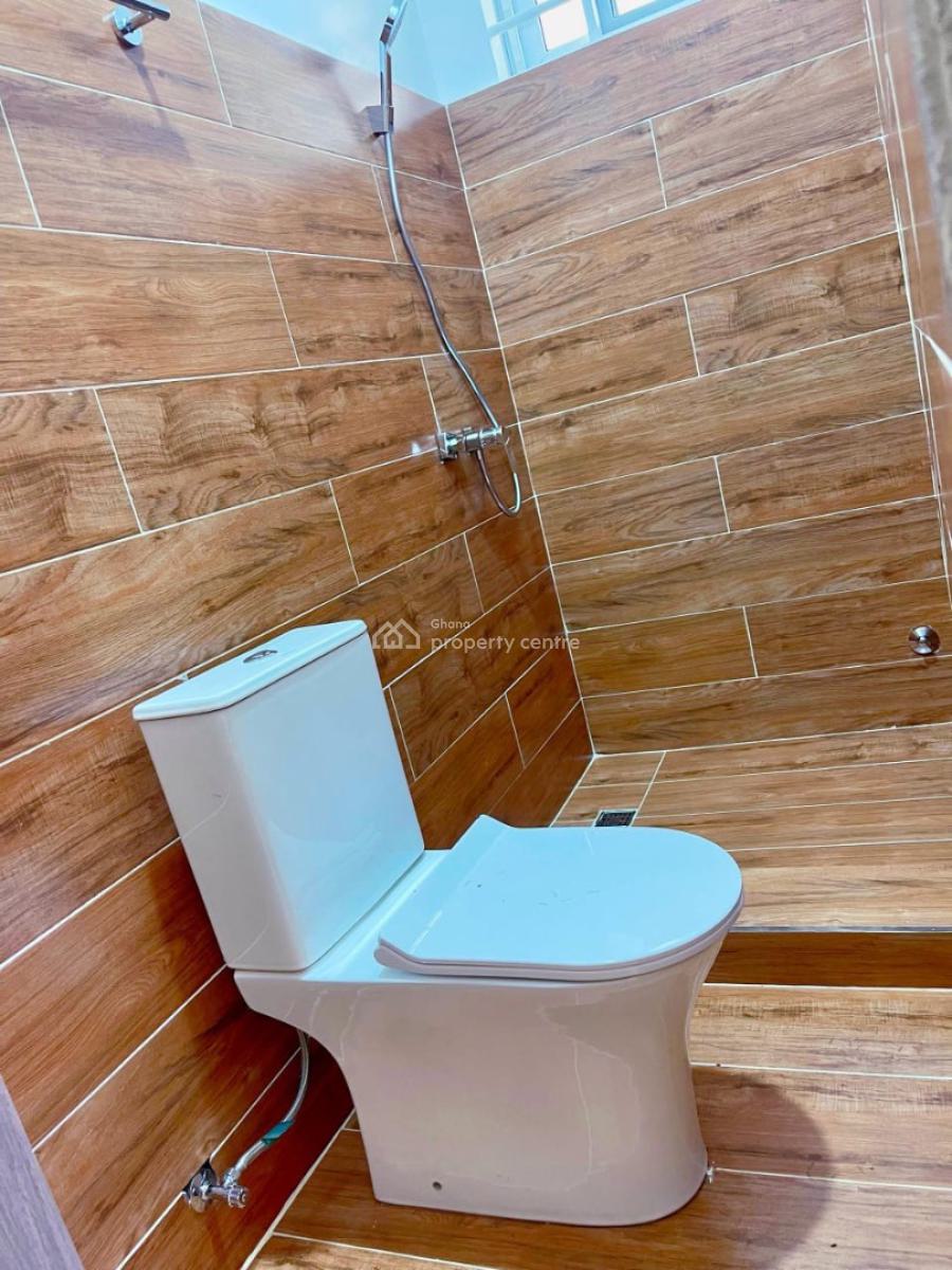 3 Bedrooms at Oyarifa, Mall Area, Oyarifa, La Nkwantanang Madina Municipal, Accra, Detached Duplex for Sale