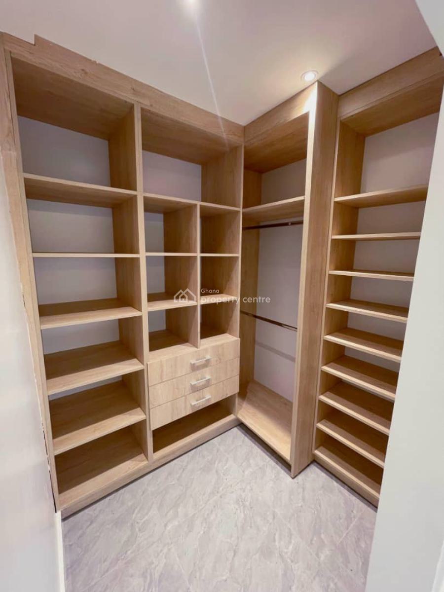 3 Bedrooms at Oyarifa, Mall Area, Oyarifa, La Nkwantanang Madina Municipal, Accra, Detached Duplex for Sale